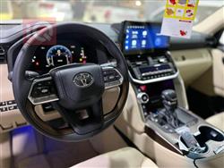 تۆیۆتا لاند کروزەر